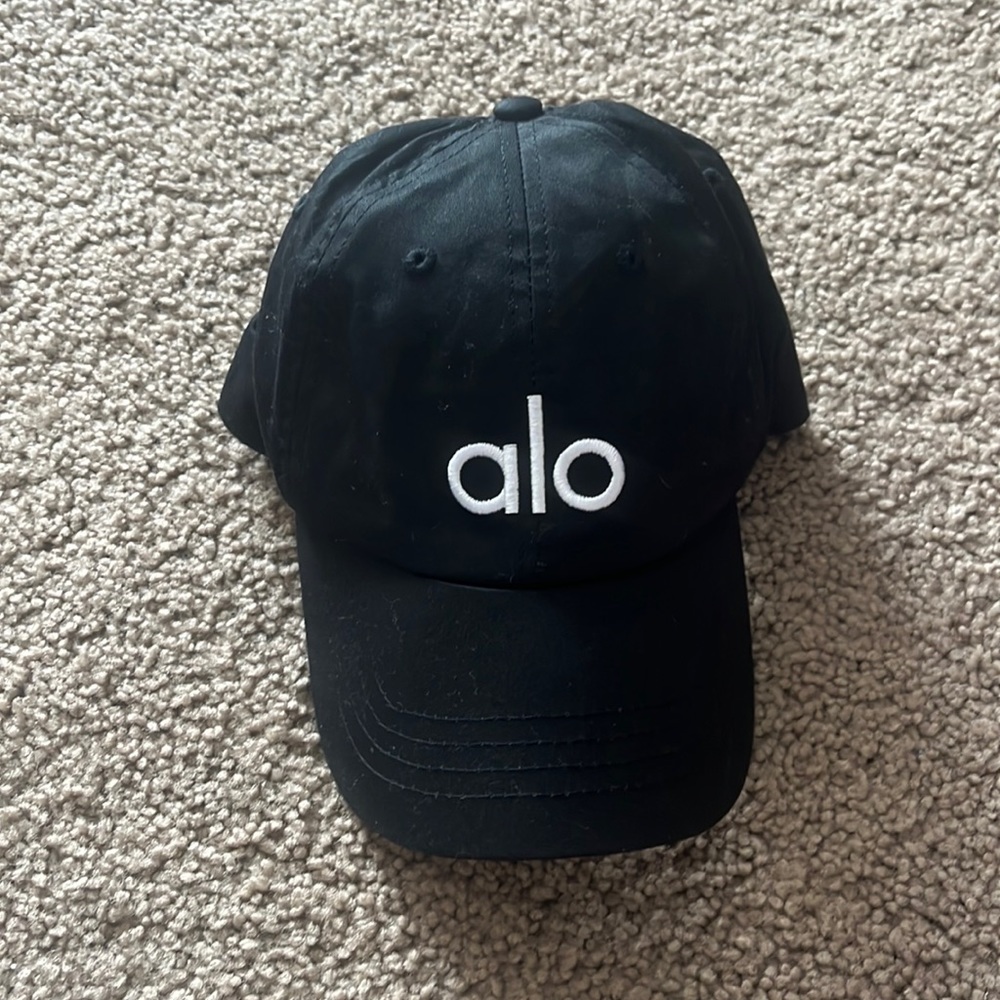 Alo off-duty hat